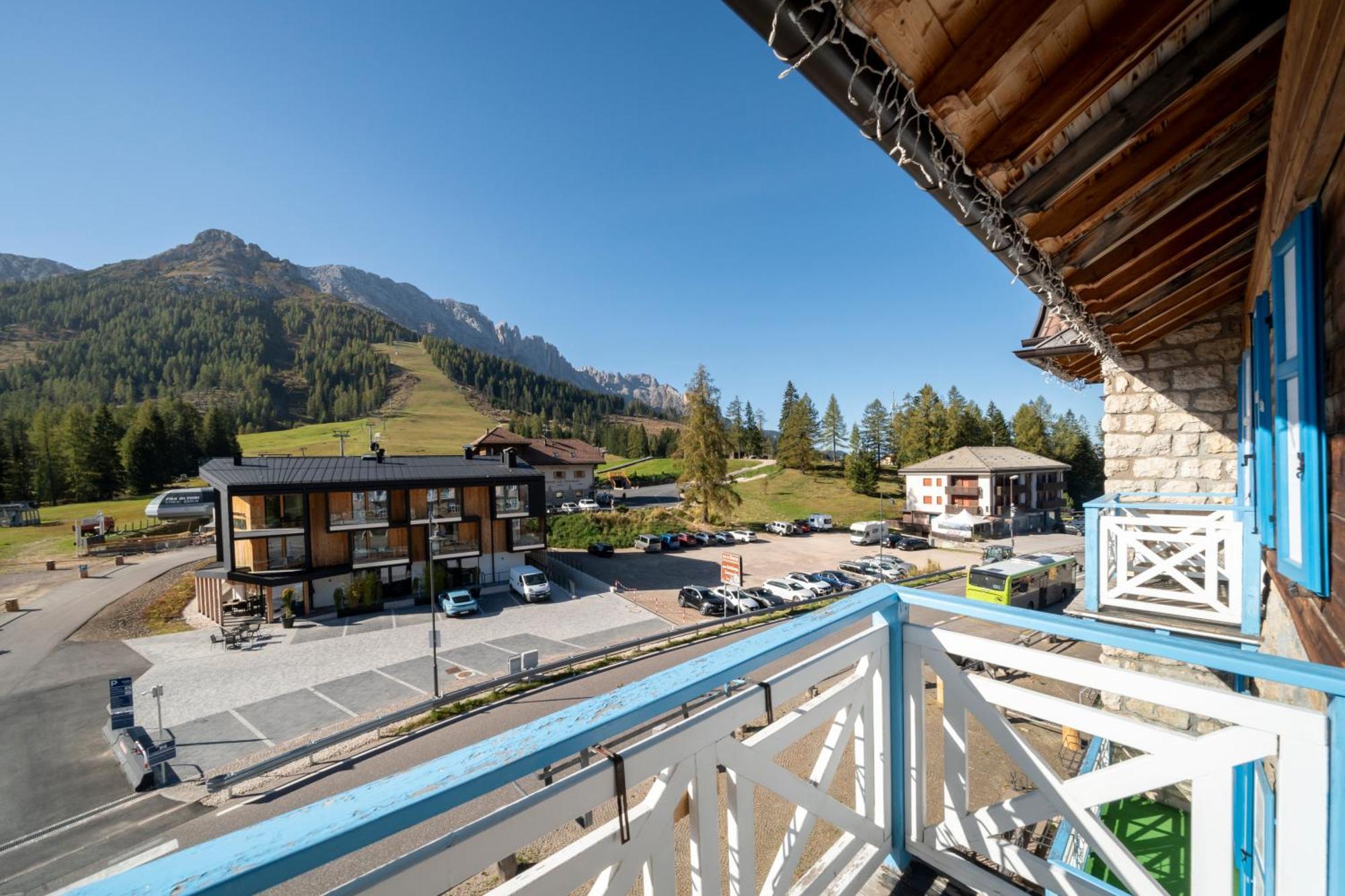 Hotel Savoy Vigo di Fassa Buitenkant foto